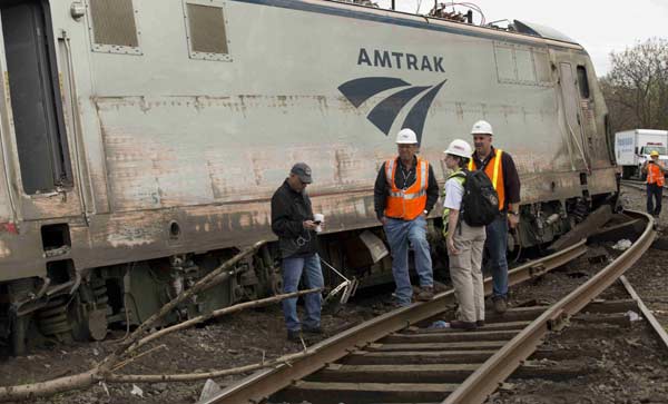 Amtrak train in Philadelphia wreck 'was speeding'