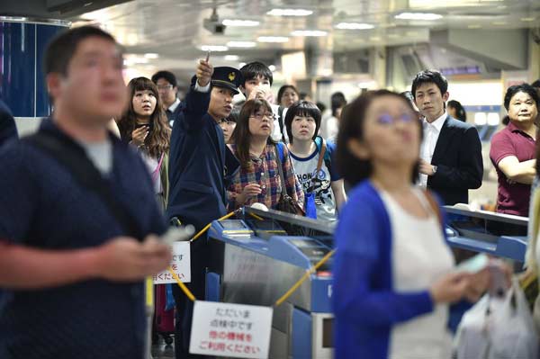 Magnitude 8.5 quake strikes off eastern Japan, no tsunami danger or immediate damage