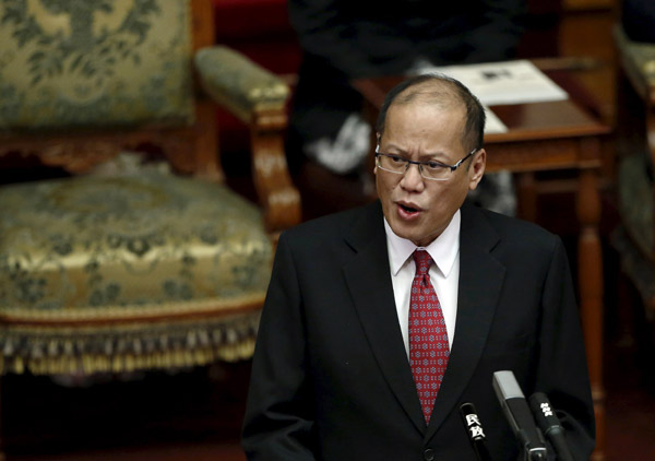Aquino, Abe never to score 'A' on history test