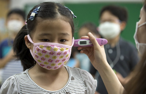 South Korea reports 8 more MERS cases and 