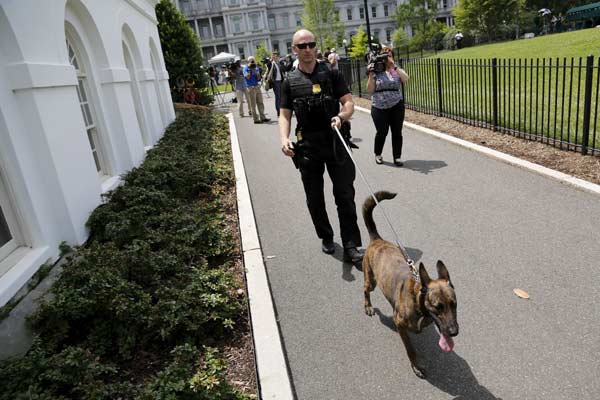 Bomb threat prompts press room evacuation