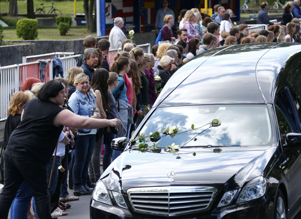 Germanwings co-pilot saw 7 doctors weeks before fatal crash