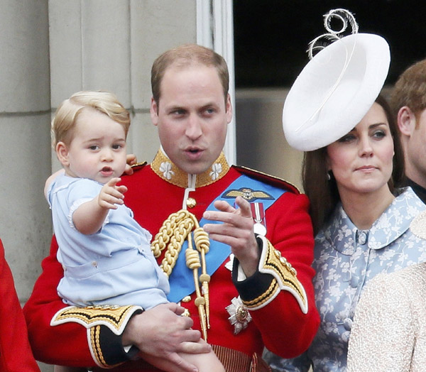 Prince George makes first appearance on pala