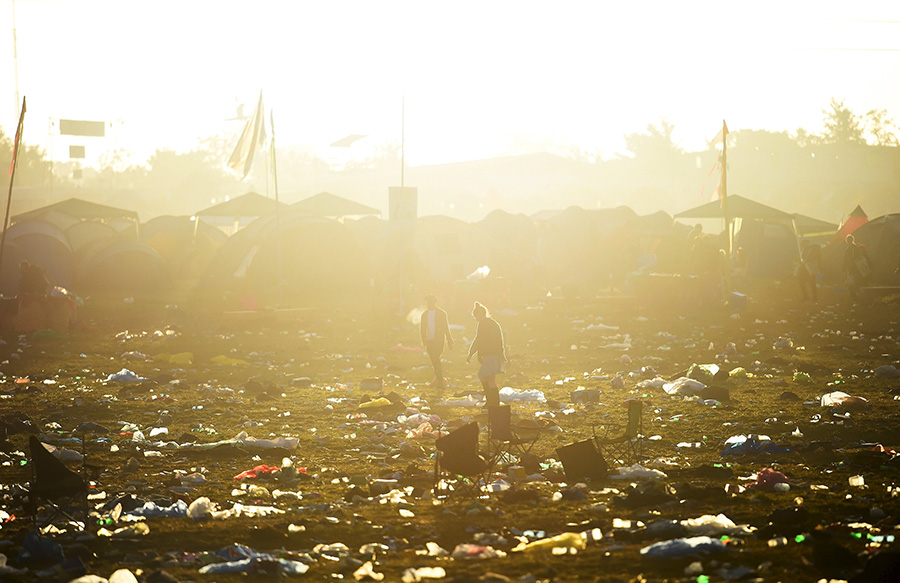morous: Glastonbury ends with sea of rubbish[1