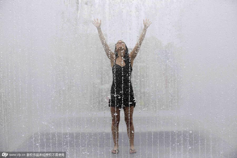 Western Europe swelters in heat wave