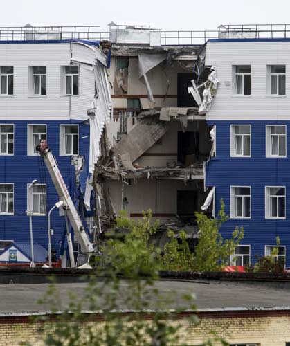 At least 23 killed in military barracks collapse in Russia