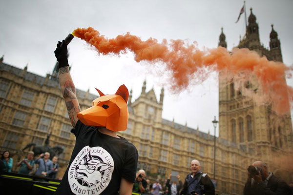 Move to ease fox hunting ban in UK stirs political storm