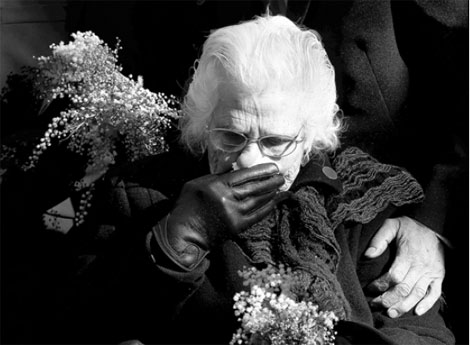 Ukrainians, Aussies mark tragedy