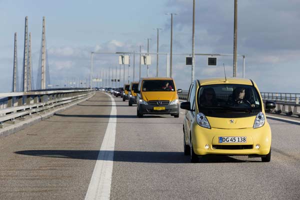 Bridge linking Denmark, Sweden sets traffic record