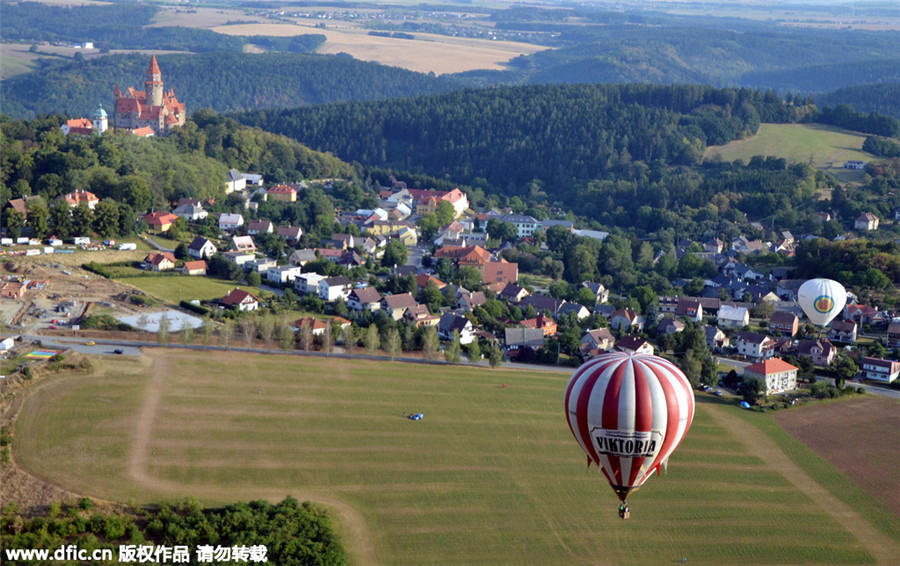 Hot air balloon festival kicks off in Czech Republic