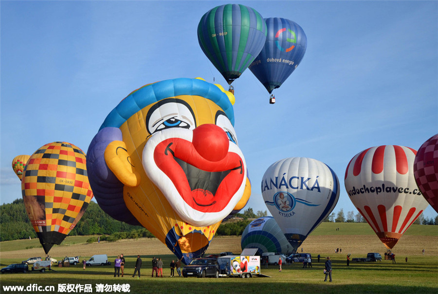 Hot air balloon festival kicks off in Czech Republic