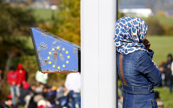 Refugee crisis continues to create rift between pro-Europeans, Eurosceptics