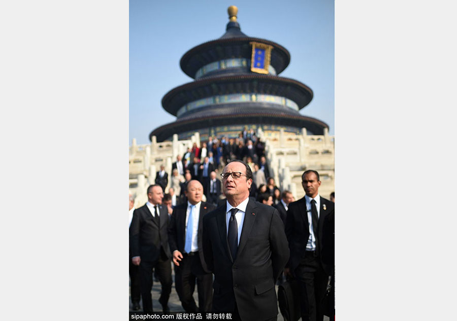 French President Francois Hollande visits Temple of Heaven