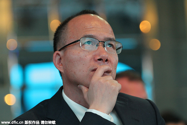 Hollande the shining light in 'star chamber' selfie in Beijing