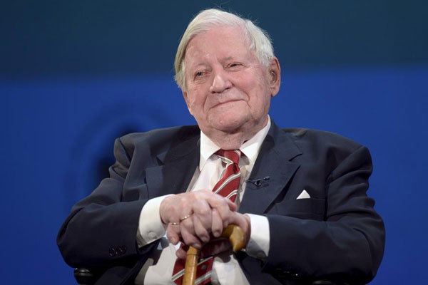 Former envoy to Germany recalls 'China hand' Helmut Schmidt