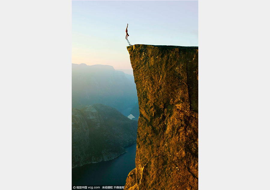 Yearender 2015: Heartstopping images of daredevils