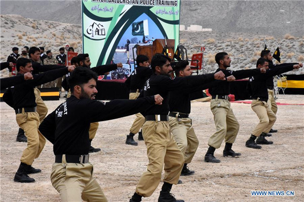 Police cadets complete training to combat terrorism in Pakistan