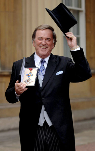 British broadcaster Terry Wogan dies of cancer