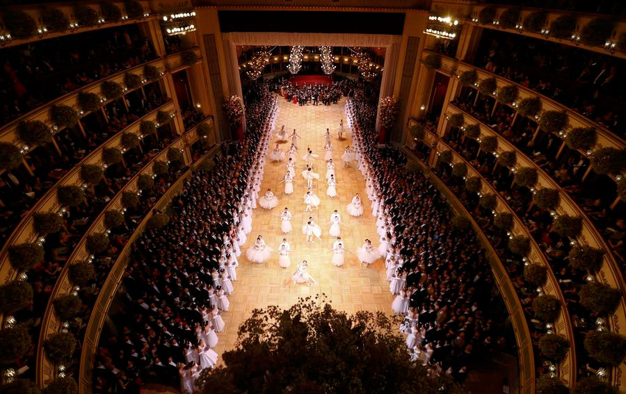 Dancers dazzle at the Vienna Opera Ball