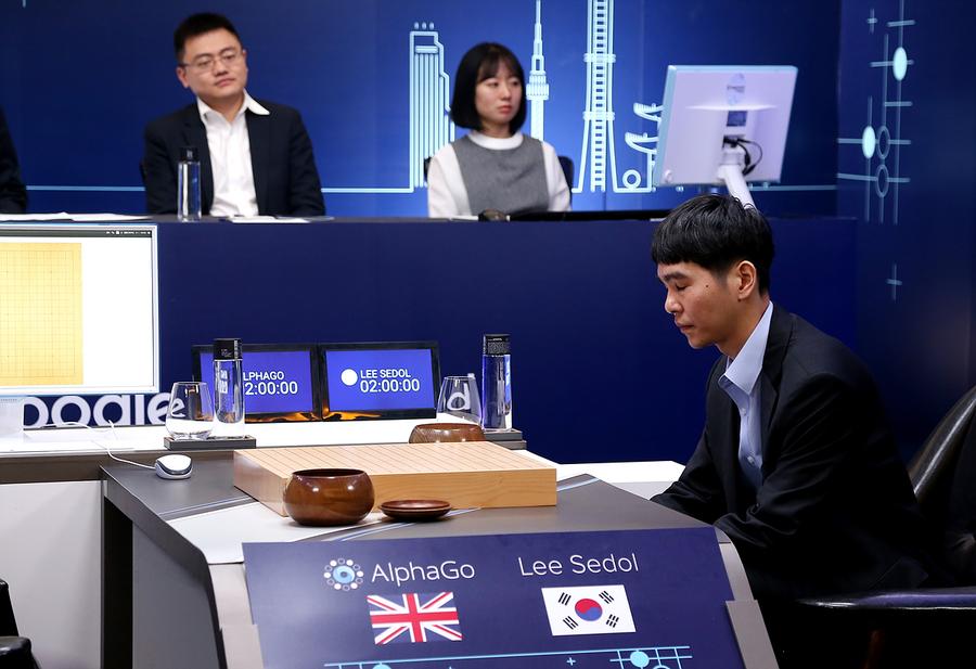 AlphaGo beats Lee Sedol to lead 1-0 in Go-chess showdown
