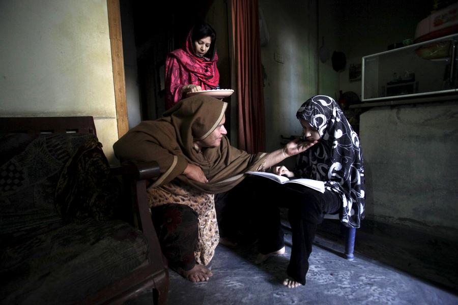 Pakistan's women-only rickshaw service struggles after just a year