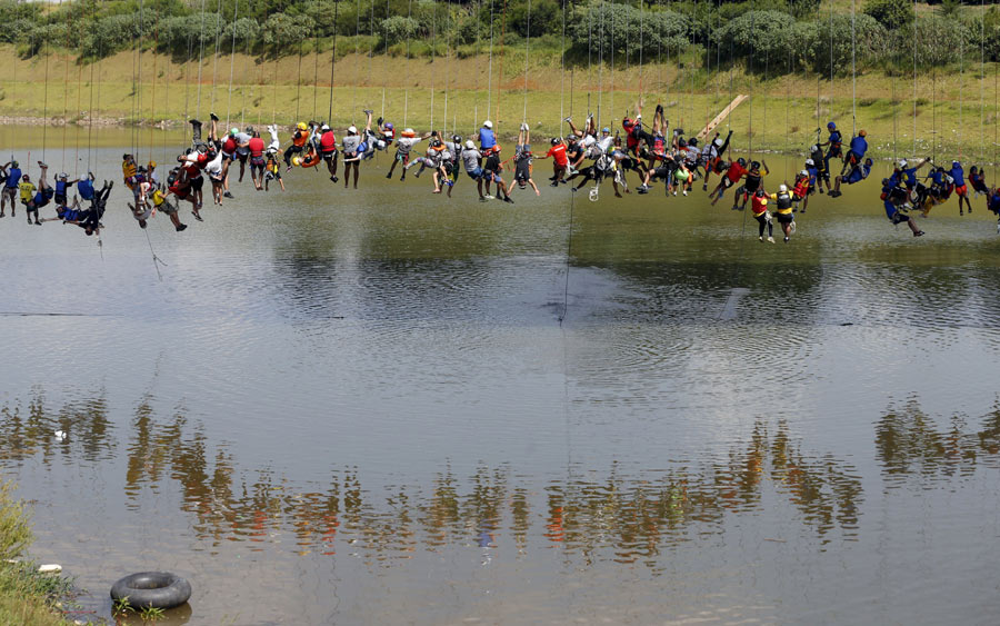 'Rope jumping' sets world record