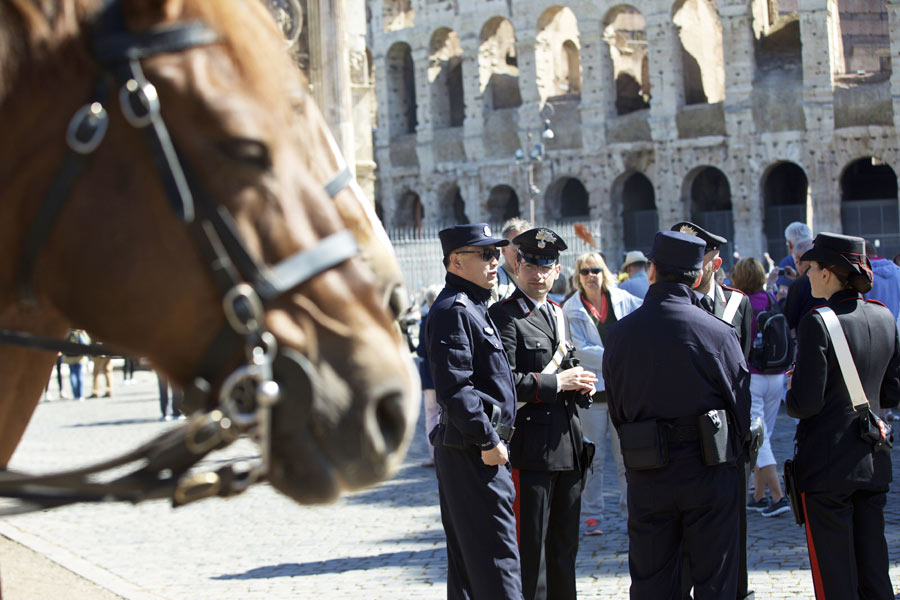 Chinese join Italians for police patrols