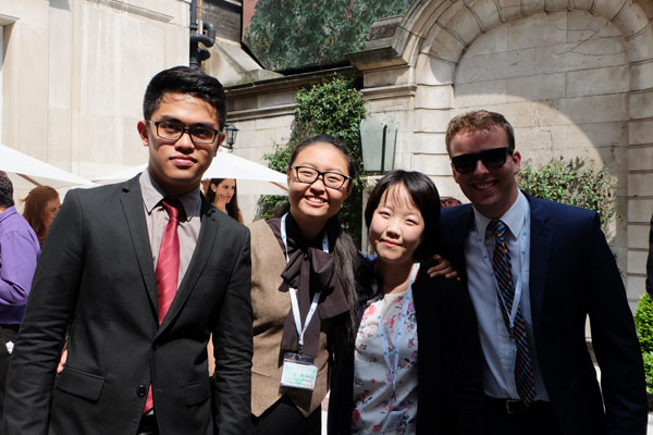 Chinese entrants in intl public speaking contest fight hard