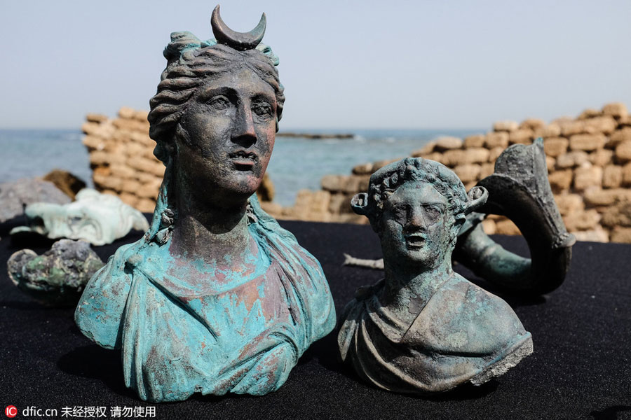 Divers find ancient Roman cargo from 1,600-yr old shipwreck in Israel