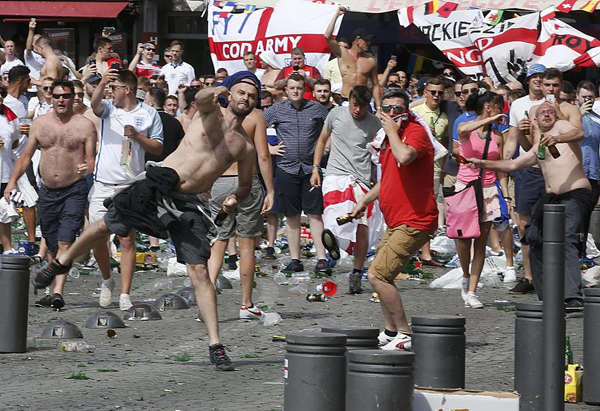 More Marseille mayhem as Russian fans charge rivals