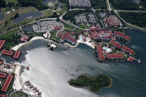 Body of toddler found after snatched by alligator in Orlando Disney resort