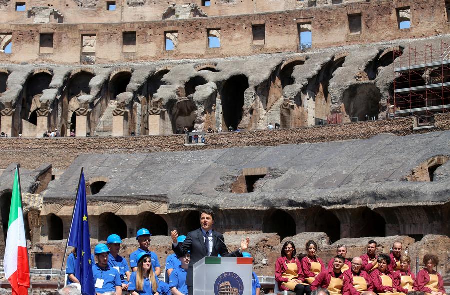 Rome shows off cleaned up Colosseum