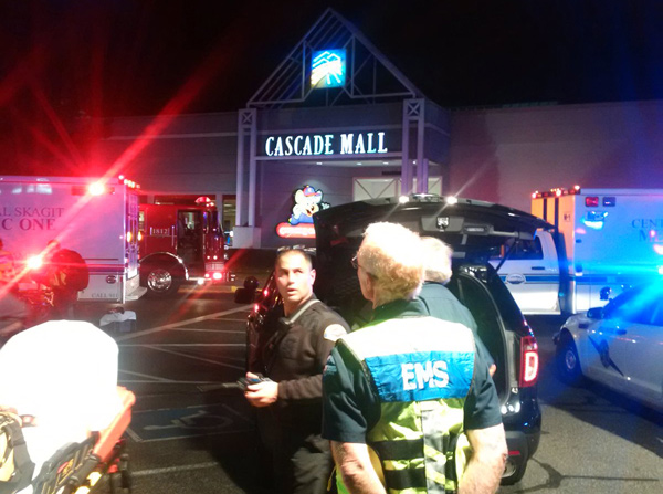 Four women dead in shooting at mall in Washington state