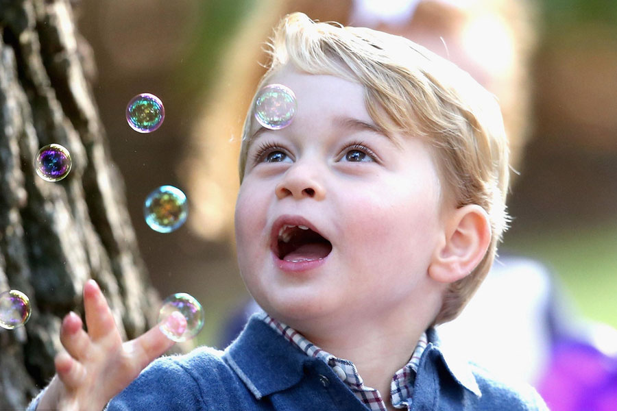 Happy hour for prince and princess in Canada