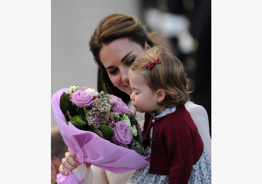 The royal family bids farewell to Canada