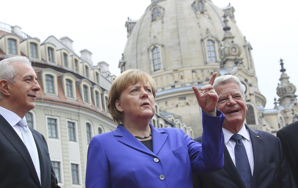 Merkel calls for mutual respect during German reunification celebrations
