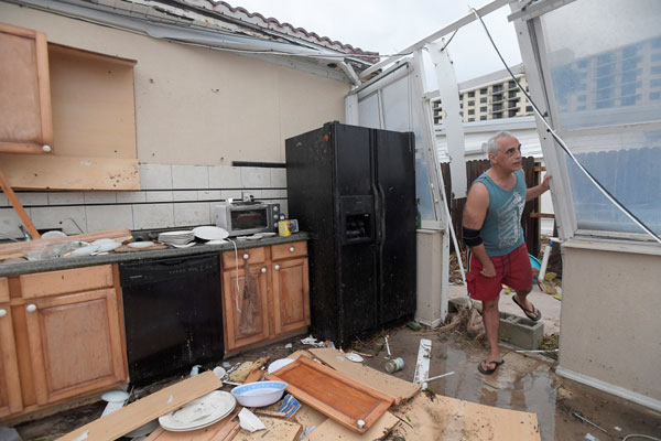 Hurricane Matthew leaves nearly 1.2 mln in US Southeast powerless