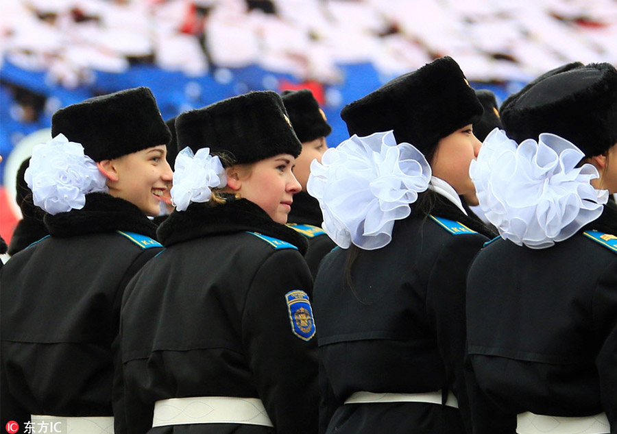 Moscow celebrates 75th anniversary of Red Square parade