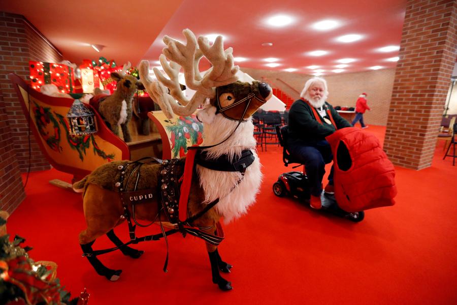 In photos: The art of becoming Santa