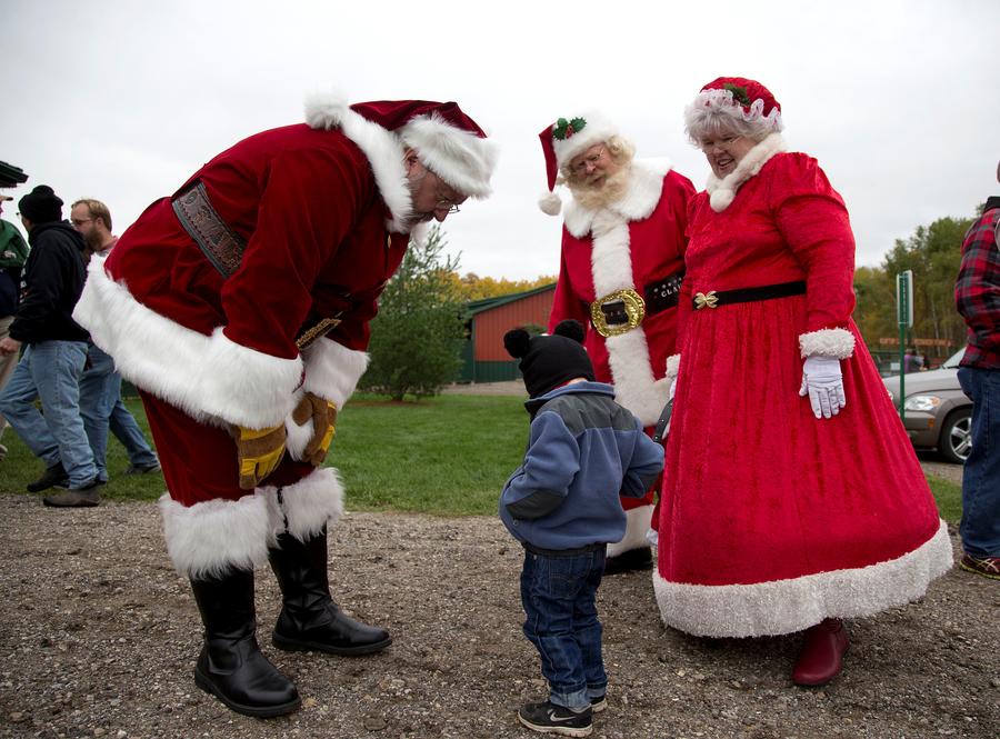 In photos: The art of becoming Santa