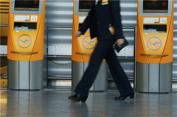 Lufthansa pilots' strike cancels nearly 900 flights