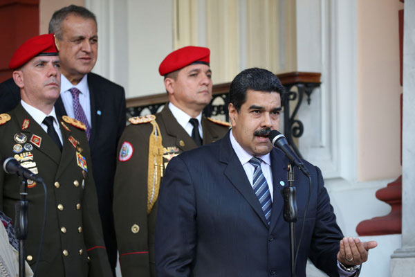 Maduro celebrates landmark OPEC agreement to cut oil production