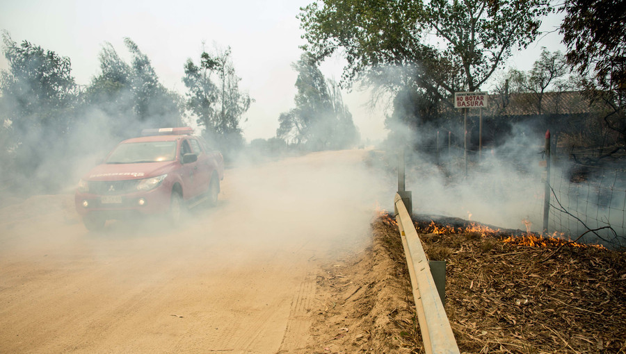 Chile battles devastating wildfires as international help pours in