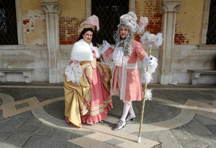 Venice Carnival opens with spectacular water show and masquerade