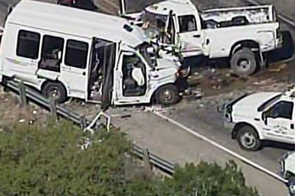 12 killed, 3 injured in van-truck collision in Texas, US
