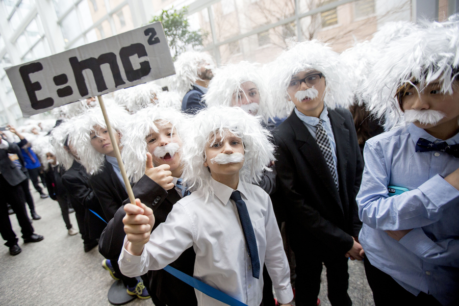 The largest gathering of Albert Einstein lookalikes