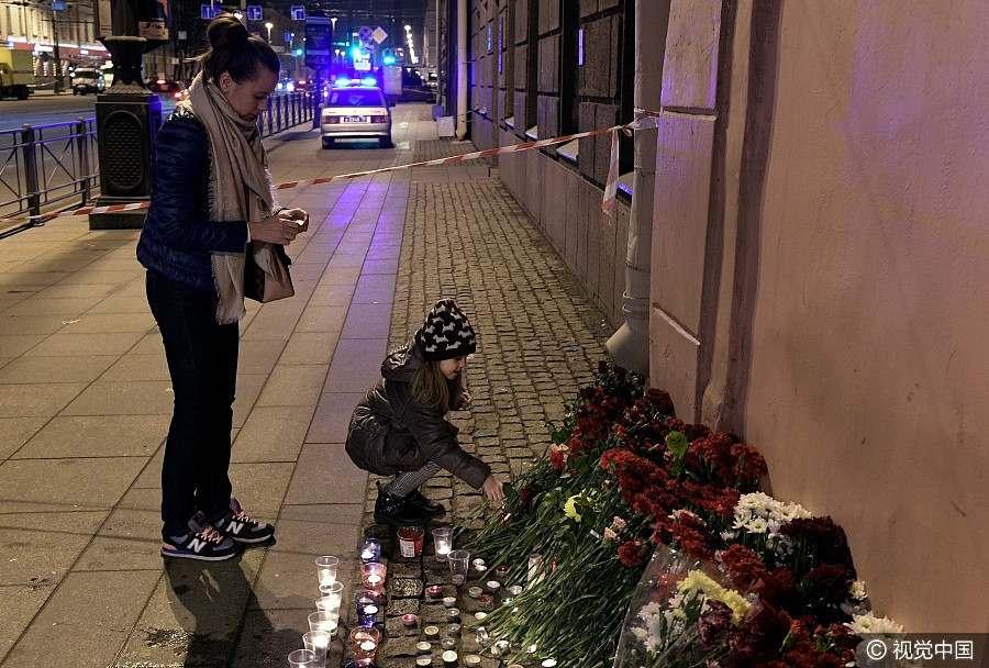 Blast on Russian subway kills 11; 2nd bomb defused