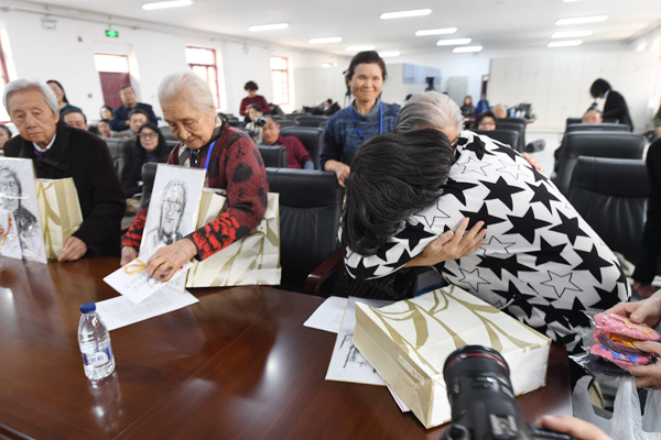 Japanese war mourners include left-behind kids adopted by Chinese