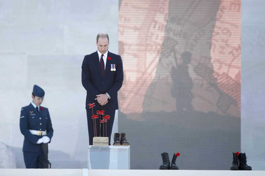 British royals and Canadian PM pay tribute to fallen soldiers in WWI