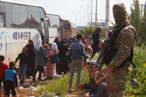 Syrians stuck in and near Aleppo as evacuation deal halts